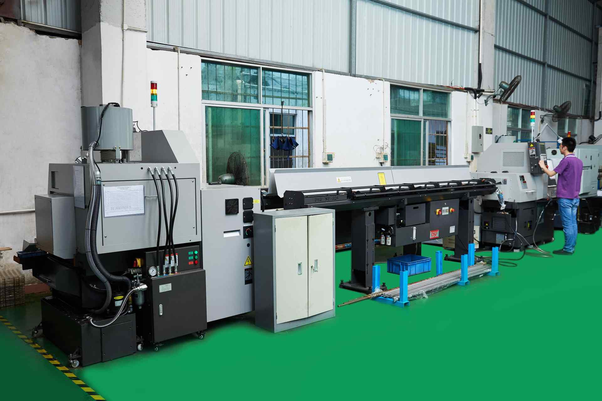 Precision CNC Tunring Center Workshop of Machining Factory